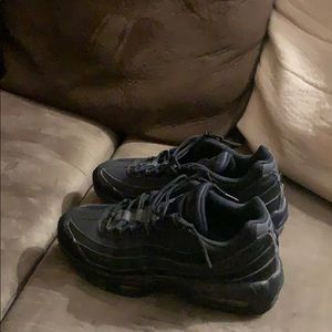 Black on Black Air Max 95